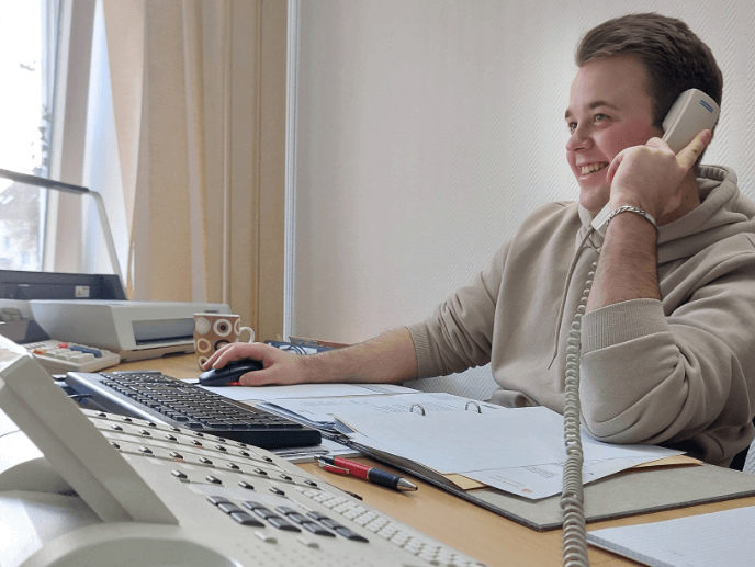 Warnke und Pekrul Kontakt aufnehmen